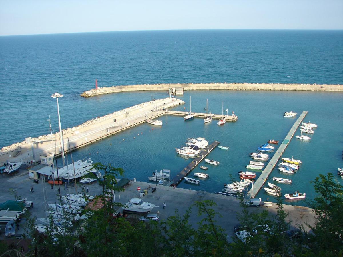 La Casina Delle Fate Hotel Numana Exterior photo